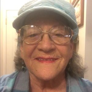 Meet your Posher, Antoinette